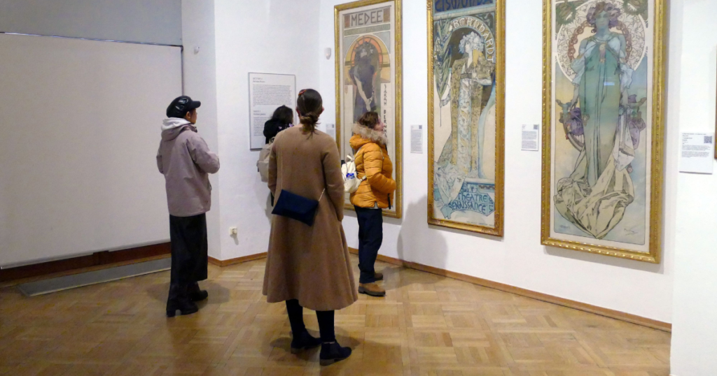 Cómo Desarrollar Criterio En Arte: Tu Asesor De Bolsillo